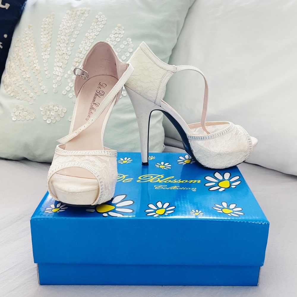 De Blossom White Lace, Jewel and Sparkle Heels